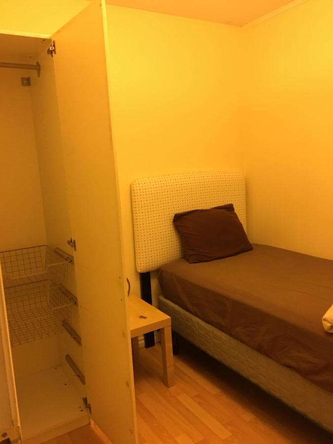 Vancouver Backpacker House - 10 Min Walk To Metrotown Skytrain Station Burnaby Esterno foto