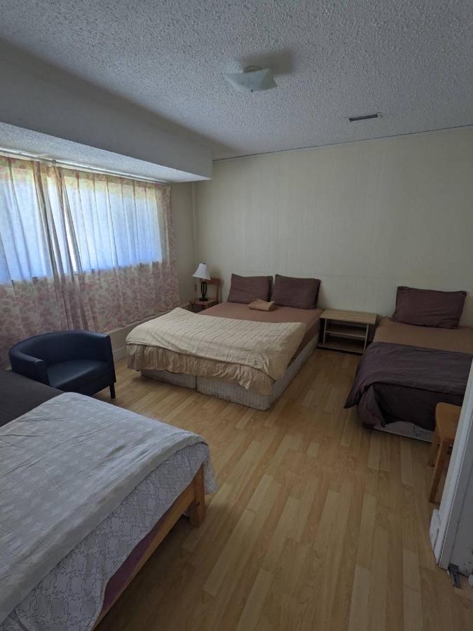 Vancouver Backpacker House - 10 Min Walk To Metrotown Skytrain Station Burnaby Esterno foto